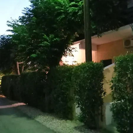 Apartment Natalie 2 Plaka ευρύχωρο και δροσερό