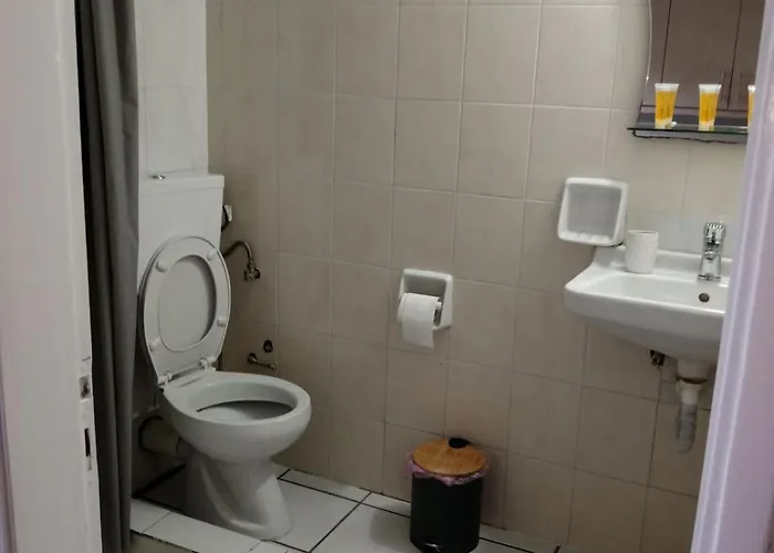 Natalie 2 Plaka ευρύχωρο και δροσερό Apartment *